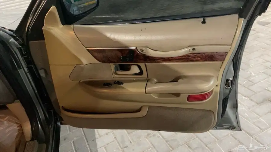 فورد ماركيز موديل 2000 للبيع 4