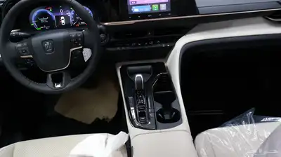 كراون بريستيج 2026 31
