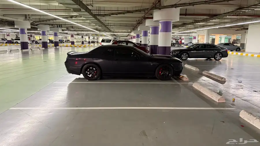 للبيع  Dodge Challenger Hellcat   اللون الأسود index