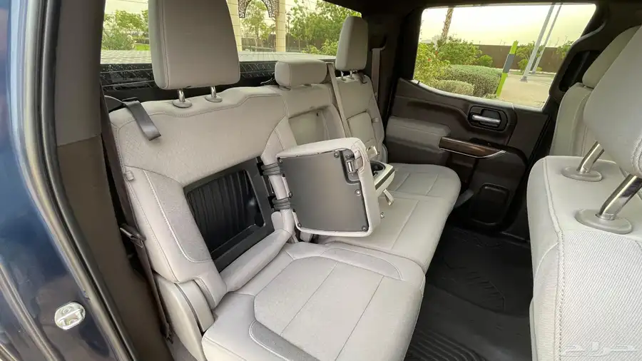 شيفورليه سلفرادو 2021 RST Z71 15
