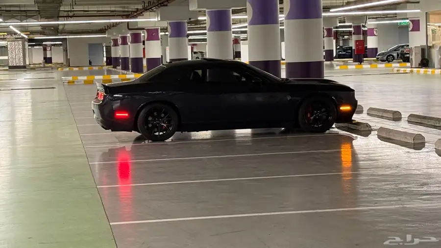 للبيع  Dodge Challenger Hellcat   اللون الأسود index