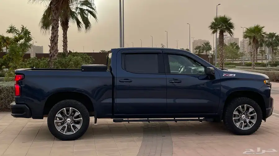 شيفورليه سلفرادو 2021 RST Z71 5