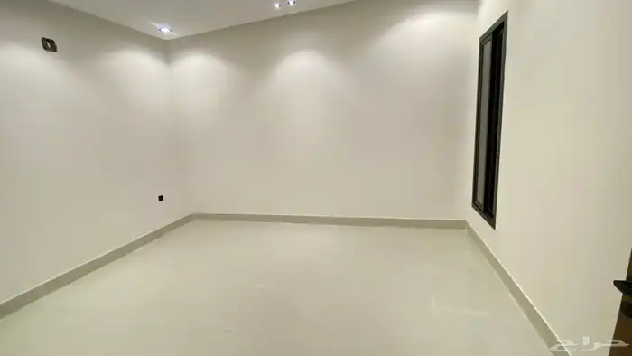 دور ارضي للبيع شارع 20 شرقي 11