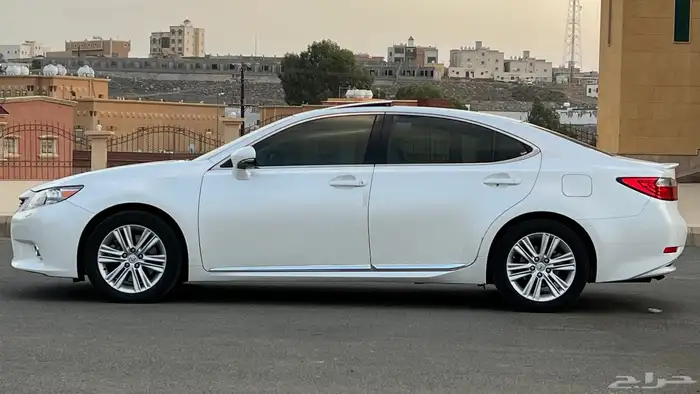 لكزس ES350 سعودي 2015 مخززن 3