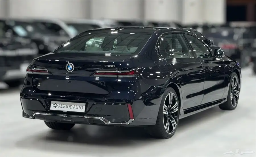 بي ام دبليو 735i M kit موديل 2026 فل كامل أندفجول جديد . 4