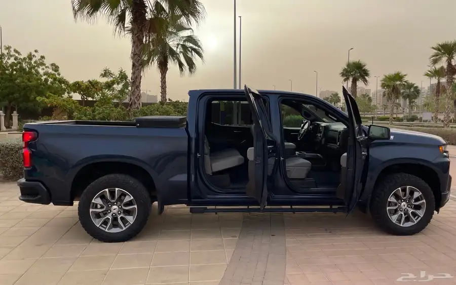 شيفورليه سلفرادو 2021 RST Z71 9