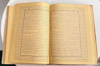 مجموعة كتب قديمة جدا  للبيع جملة 20