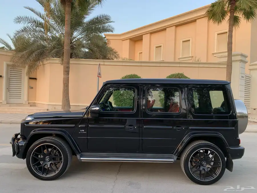 مرسيدس G500 معدل الى G63 موديل 2020 بحالة الوكاله 17