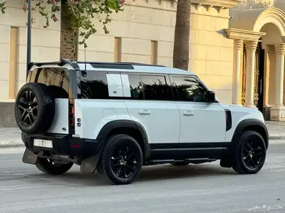 لاندروفر ديفندر موديل 2020 بحاله ممتازه 18