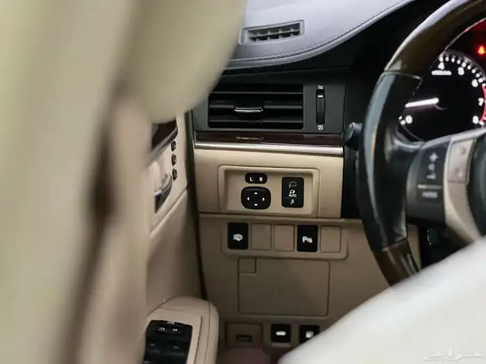 لكزس ES350 سعودي 2015 مخززن 27