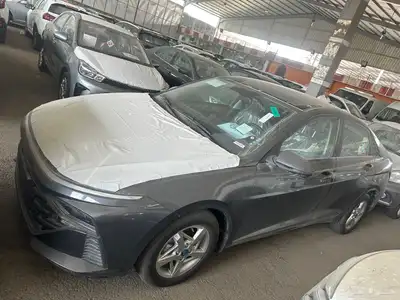 هونداي اكسنت فليت 1.5 سي سي2025 ابيض سقف اسود و رصاصي واسود 15
