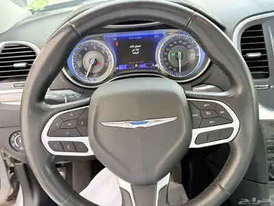 كرايزلر C300 2021 10