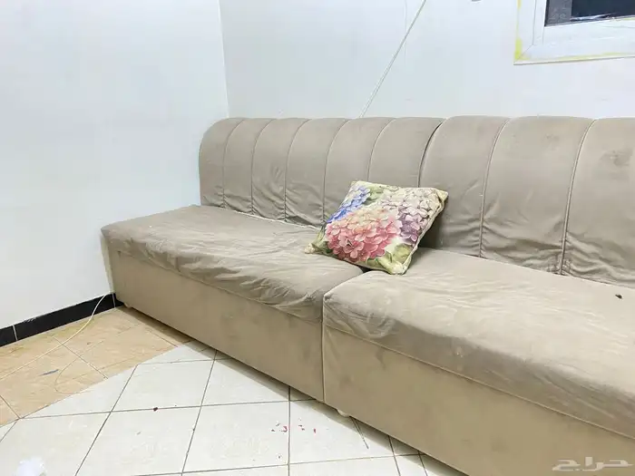 مكيفات 2 وكنب للبيع 4