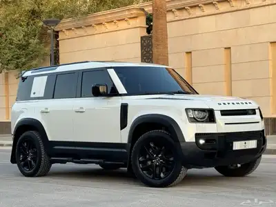 لاندروفر ديفندر موديل 2020 بحاله ممتازه 52