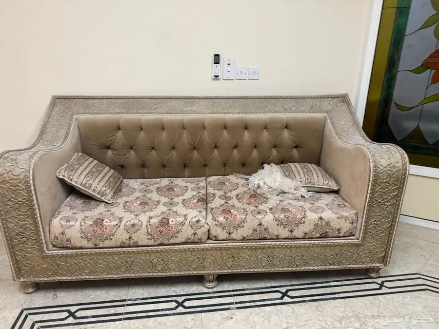 اثاث مكتبي وكنب للبيع حطه حي المنار 0
