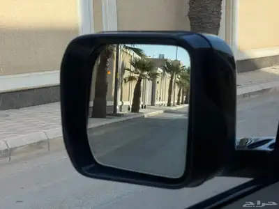 لاندروفر ديفندر موديل 2020 بحاله ممتازه 44