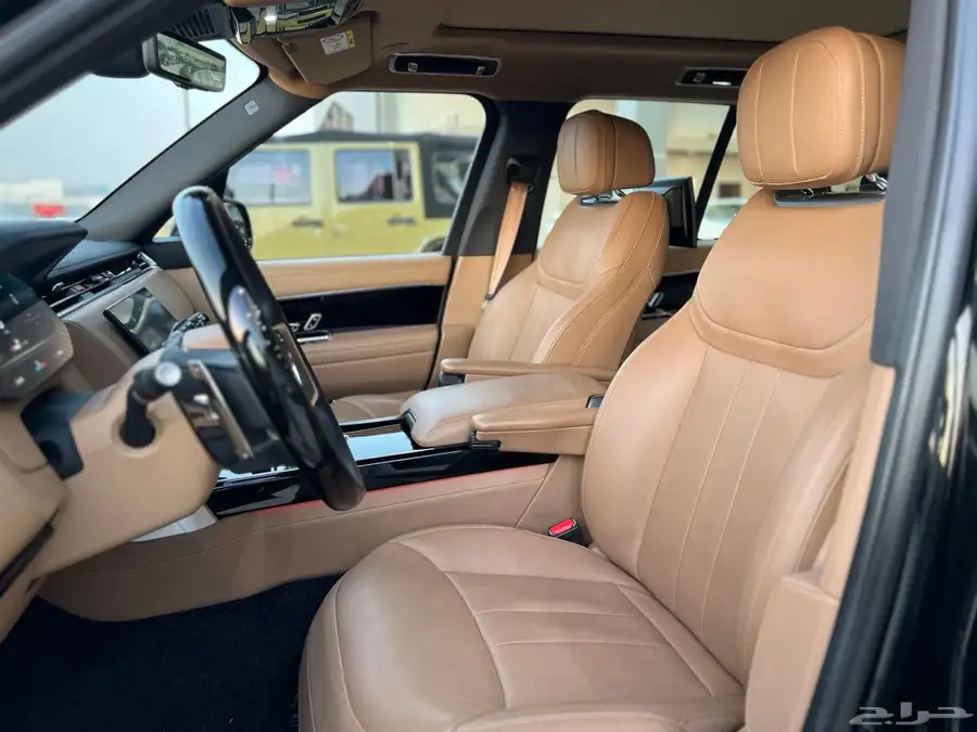 رنج روفر فوج HSE v8 موديل 2023 13