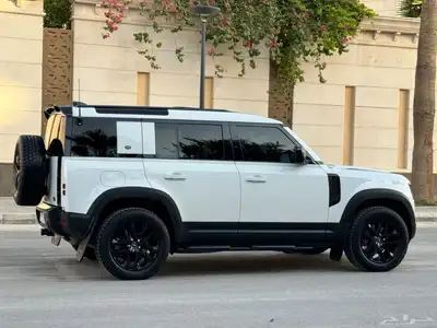 لاندروفر ديفندر موديل 2020 بحاله ممتازه 19