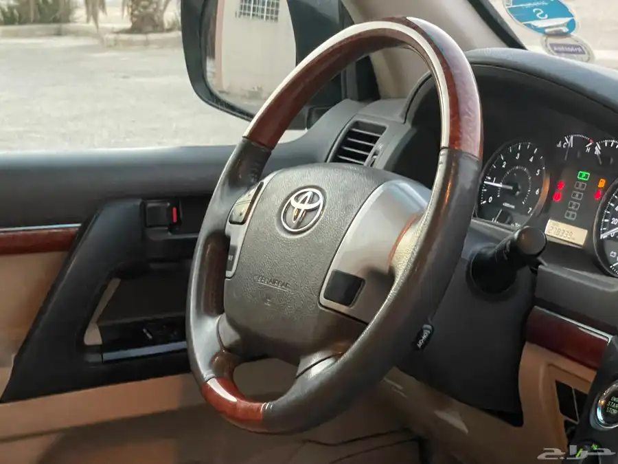 تويوتا 2015 ممشى 270 الف فقط وكالة لتميد اديشن 13
