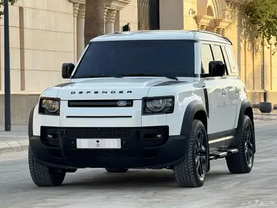 لاندروفر ديفندر موديل 2020 بحاله ممتازه 1