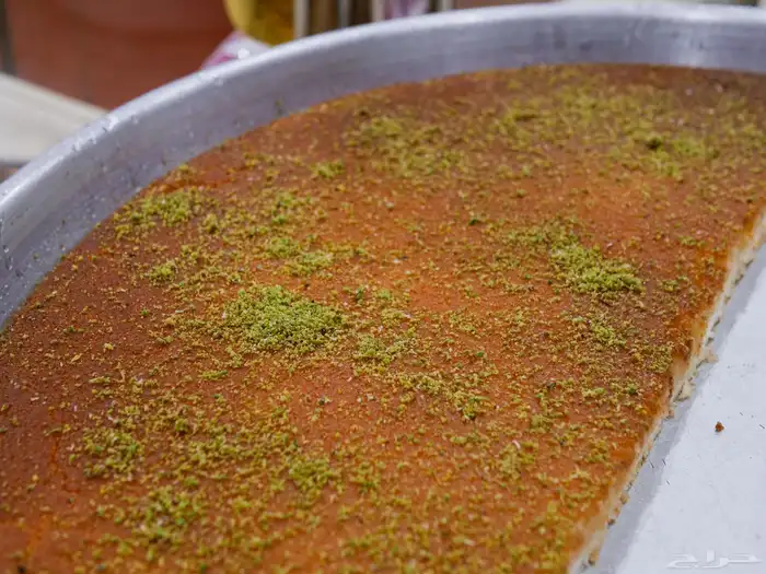 معمل لتوريد الحلويات للمحلات والكافيهات 1