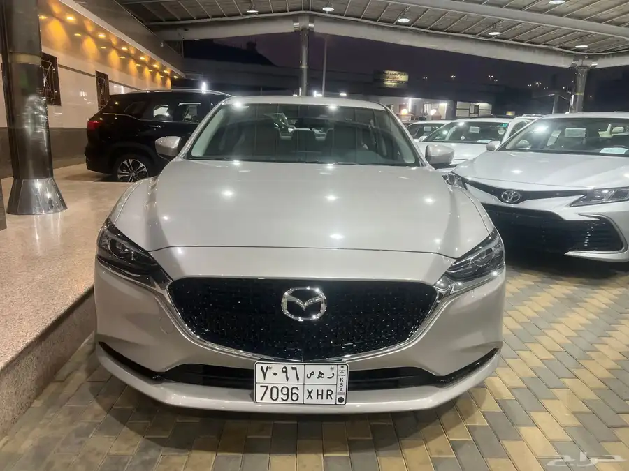 مازدا 6 موديل 2025 عداد 3 900 كيلو لون بيج 0