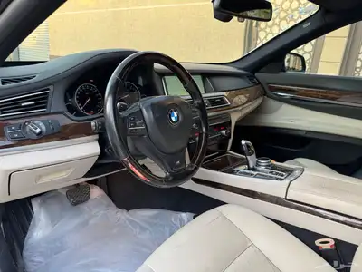 BMW 730 2013 9