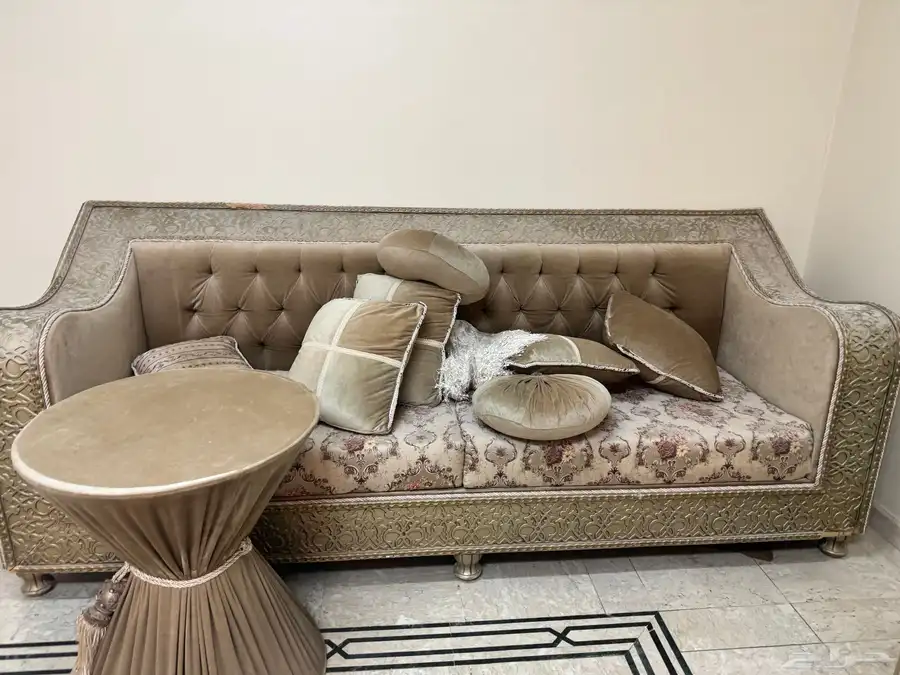 اثاث مكتبي وكنب للبيع حطه حي المنار 2