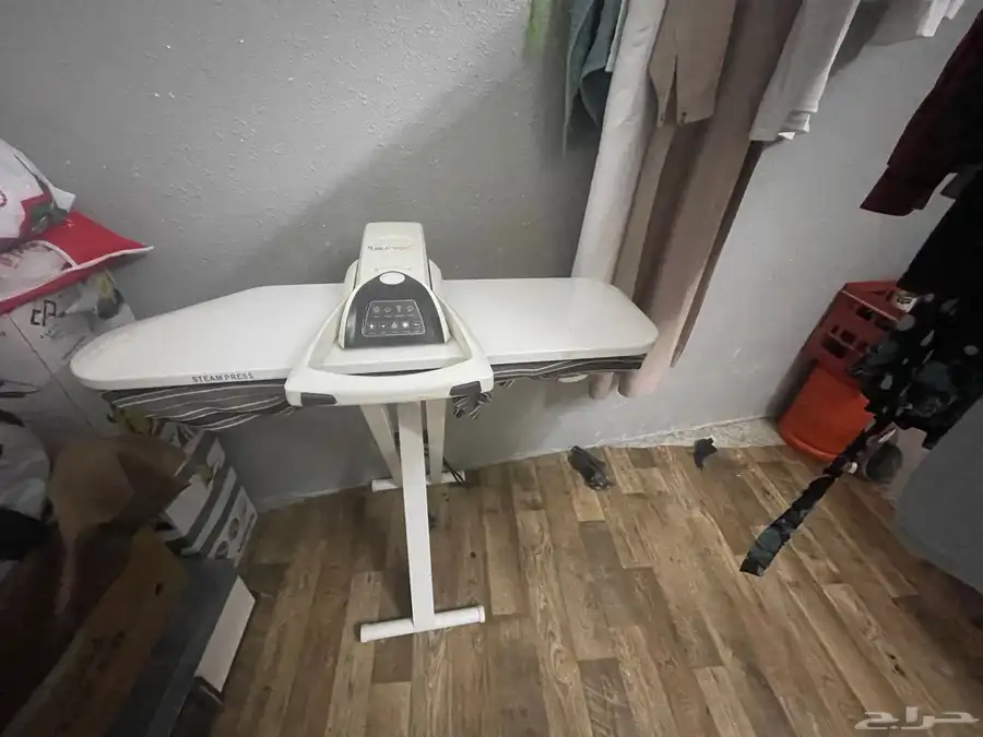 مكواة إلكتروني بخار شبه جديده 3