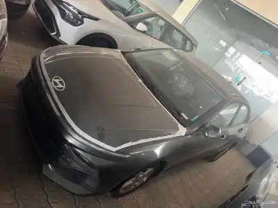 هونداي اكسنت فليت 1.5 سي سي2025 ابيض سقف اسود و رصاصي واسود 2