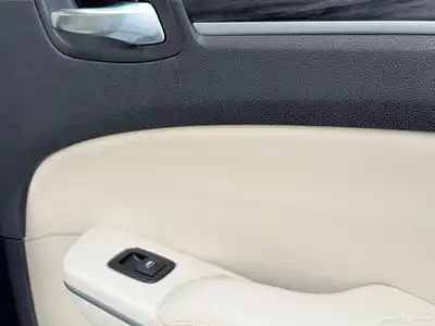 كرايزلر C300 2021 28