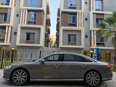 Audi A8 s line 2018 مخزن 8