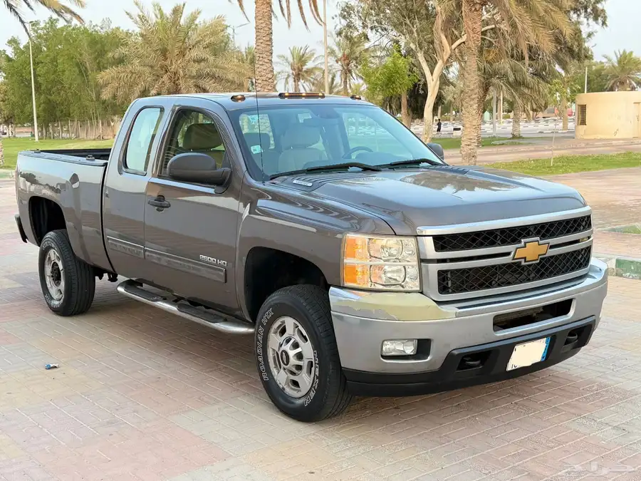 سلفرادو 2013 غماره ونصف LT دبل HD2500 للبيع نضييف 1