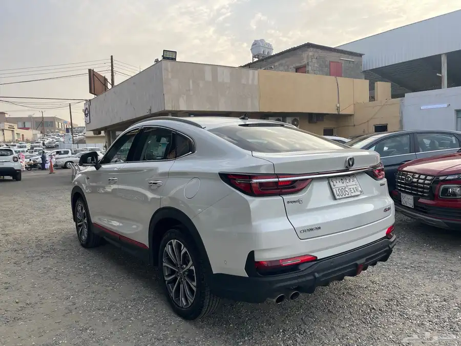 شانجان CS85 2022 فل كامل شبه الاصفار 2
