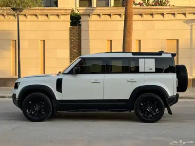 لاندروفر ديفندر موديل 2020 بحاله ممتازه 7