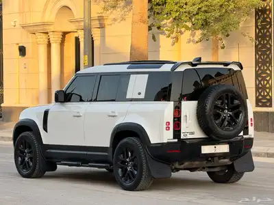 لاندروفر ديفندر موديل 2020 بحاله ممتازه 10
