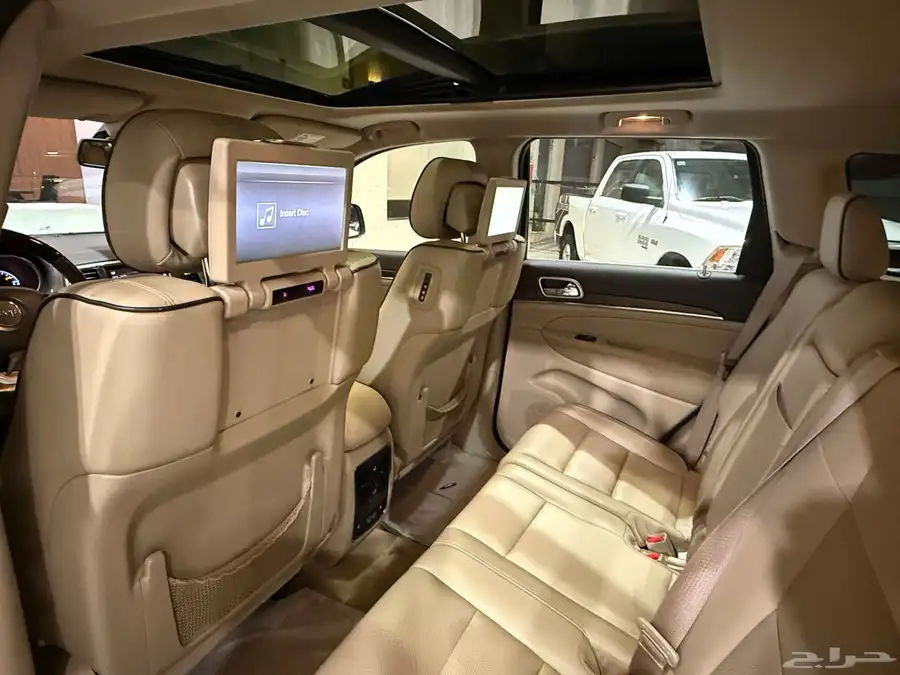 جيب شروكي 2015 اوفر لاند V8 (عرض خاص) 11