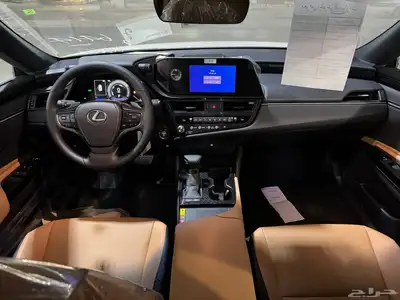 لكزس ES300h فئة AH هايبرد 2025 5
