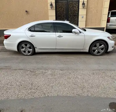 لكزس LS 460 2010 4