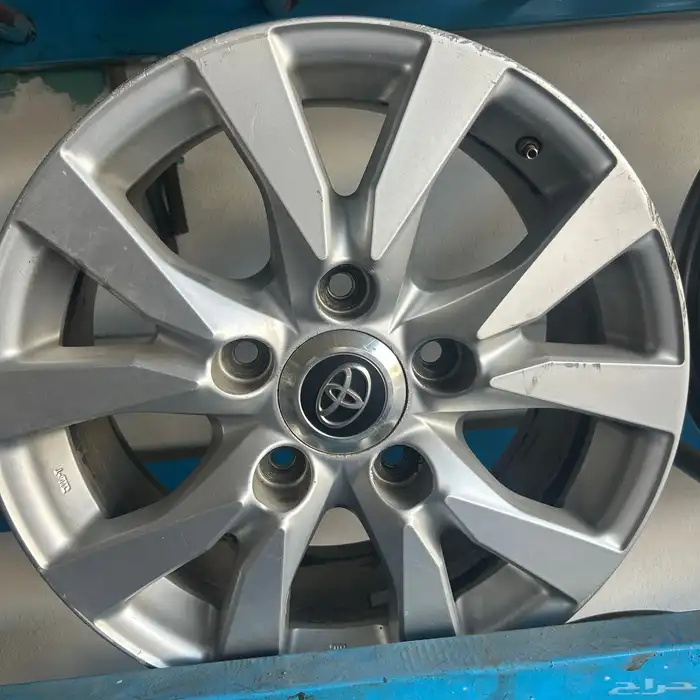 جنوط لاندكروزر 2016م بلحبة الأصلي وكالة 1