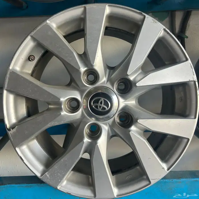 جنوط لاندكروزر 2016م بلحبة الأصلي وكالة 2