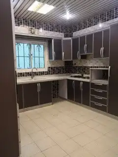 للبيع فيلا دبلكس حي النرجس قمرا 9 المساحه 275 3
