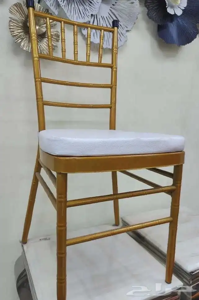 كراسي نابيلون ذهبي 30 ذهبي جديده وسليمه سعر البيع 2400 0