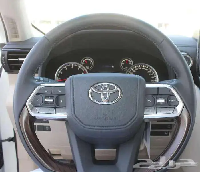 تويوتا لاندكروزر جي اكس ار GXR L 4 موديل 2024 9