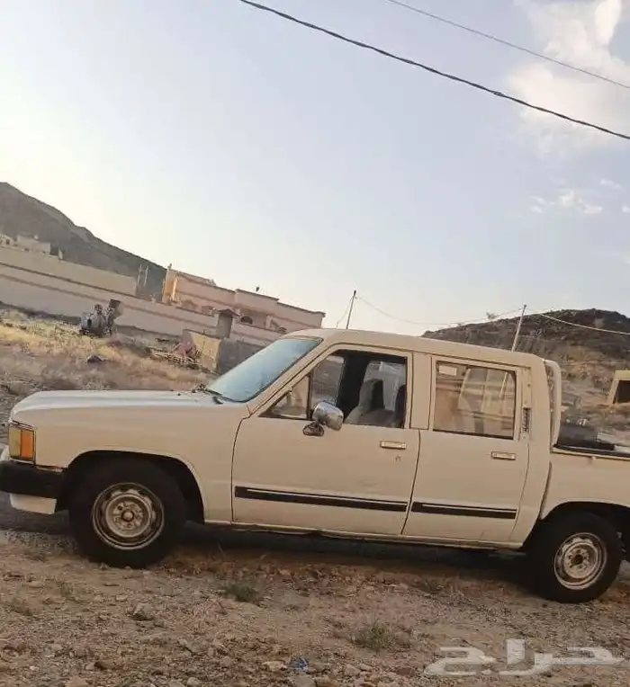 هايلوكس تويوتا للبيع 2