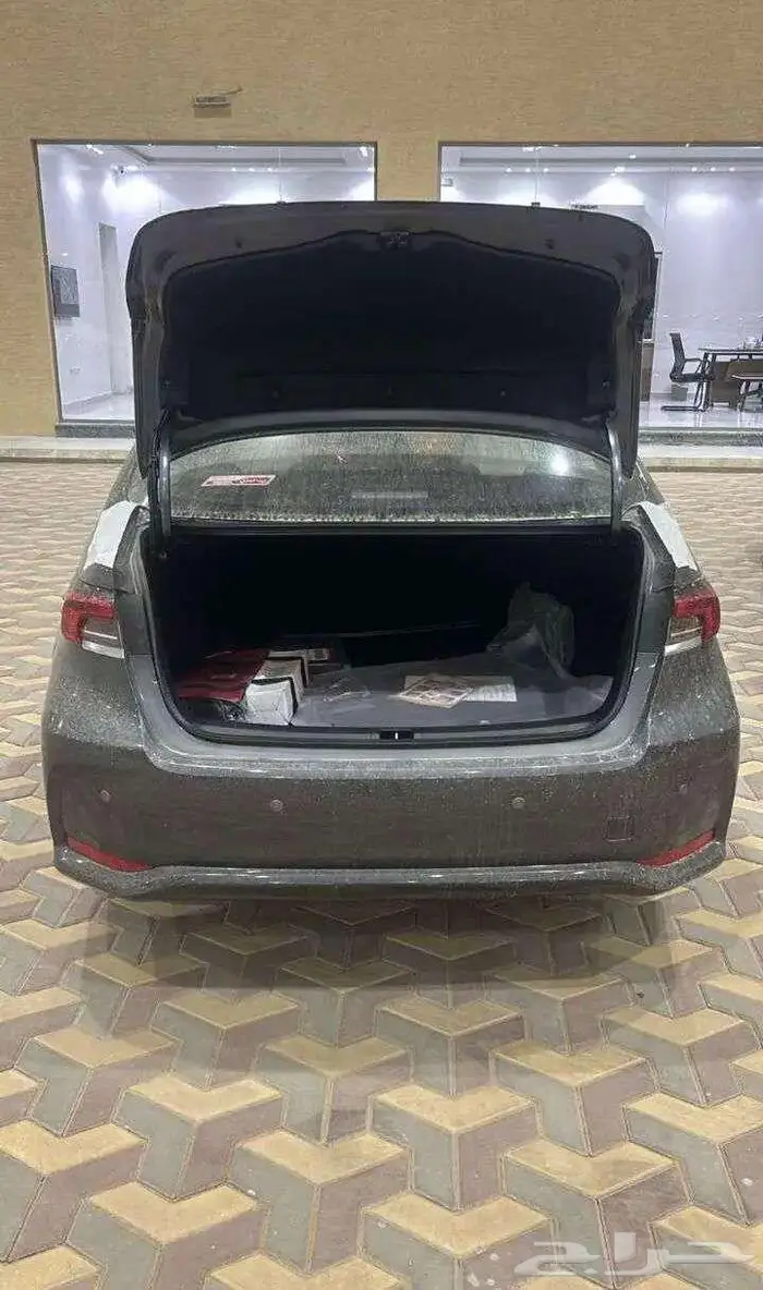 تويوتا كورولا XLI 2.0 مطور بنزين 2025 7