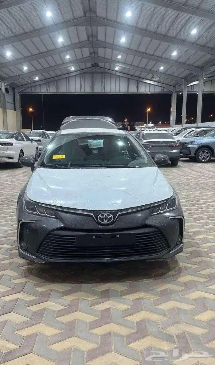 تويوتا كورولا XLI 2.0 مطور بنزين 2025 4