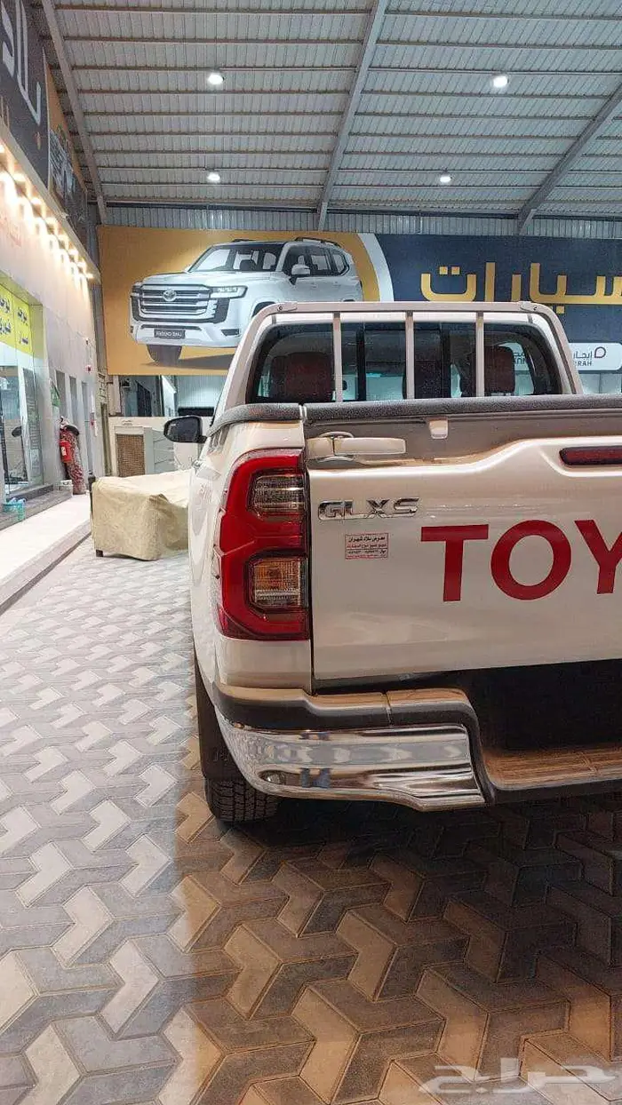 هايلوكس بنزين توماتيك 2025 خليجي فل كامل 11