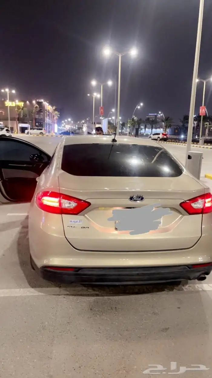 فورد فيوجن فضي 2015 0
