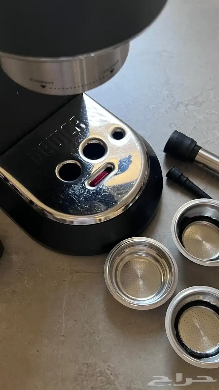الة صنع الاسبريسو من Delonghi 10